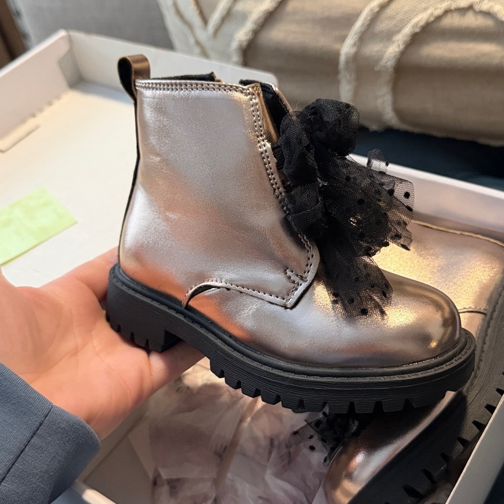 Jessica Simpson little girls champagne color boots